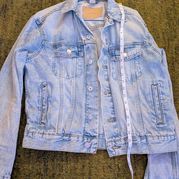 Trucker-Style Jean Jacket - Picture 3 of 4